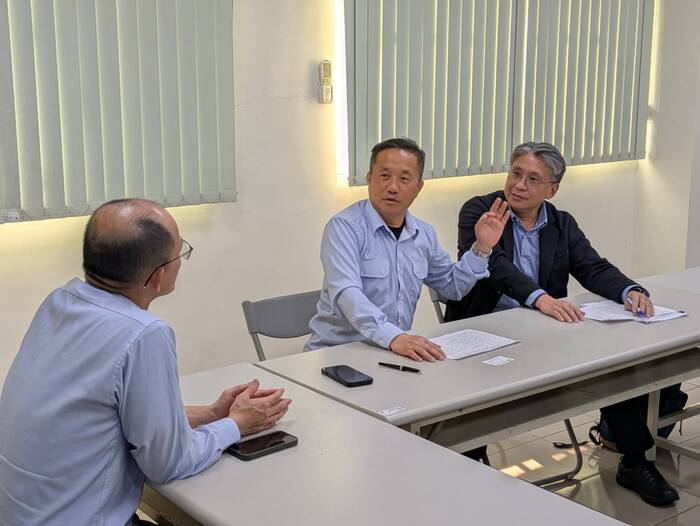 本科主任與南機隊隊長、實習業務組主任交流圖片