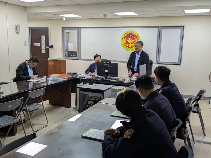 沈明昌主任感謝基隆海巡隊隊長及隊上幹部對學生的照顧圖片