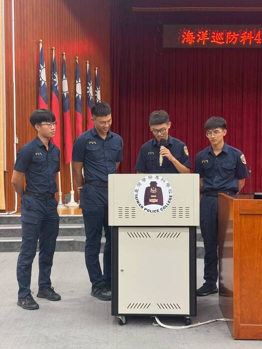 海巡科學生分享艦艇操作過程圖片